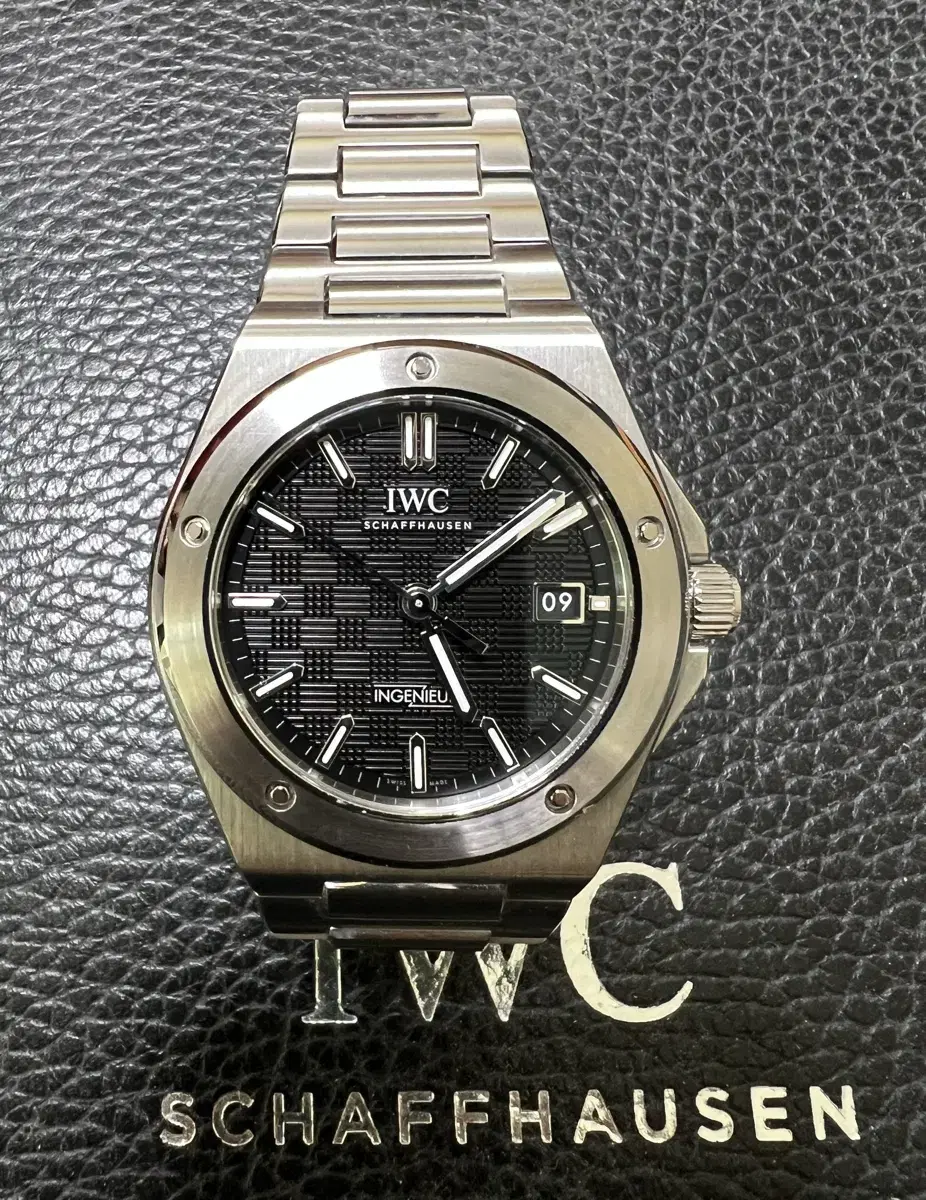 IWC 신형 인제니어 검판